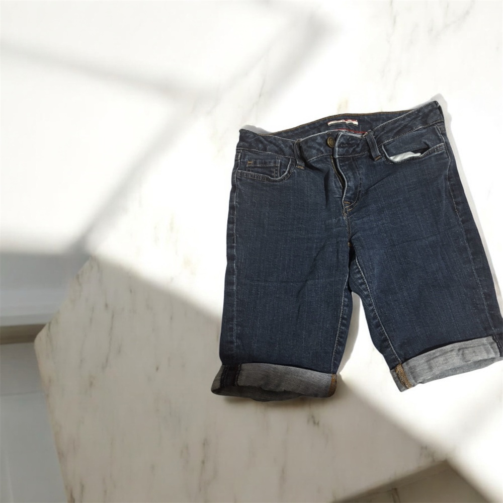 Tommy Hilfiger capri shorts size 0